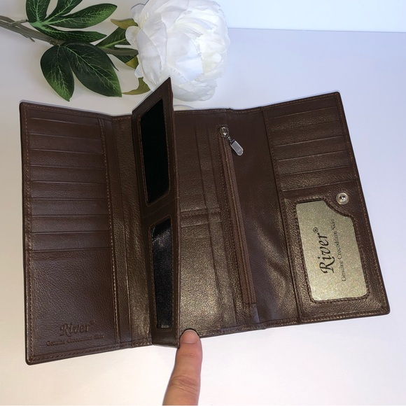 River genuine ๐ skin wallet - Picture 12 of 17